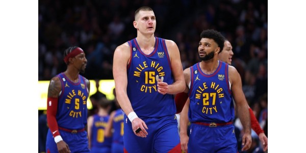 Odotan innolla ensimmäistä ottelua Los Angeles Lakersin ja Denver Nuggetsin välillä